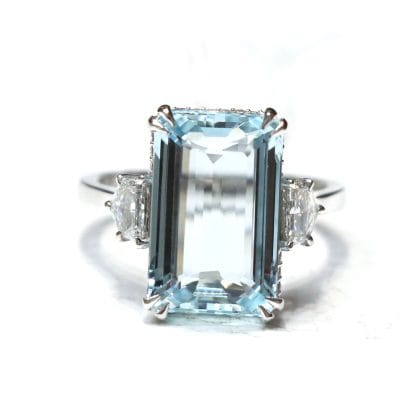 Ring Aquamarine and  Diamonds 18k White Gold 6.66 cts