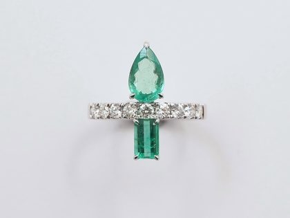 Emerald and Diamond Ring 18 K White gold 2.13 ct