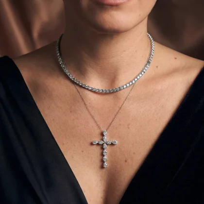 Diamond Cross Necklace 18K White gold 1.90 ct