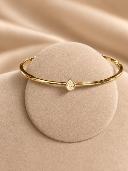 Bracelete Bangle Yellow Gold 18K - Diamond 0.38